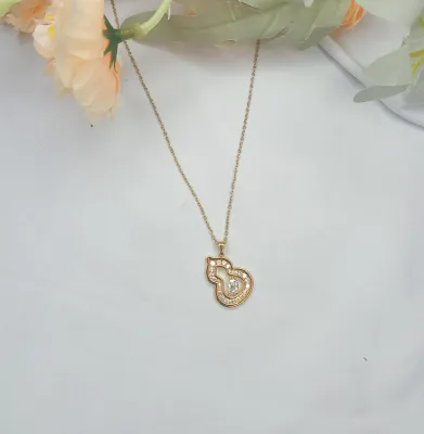 Dainty White Stone Chain Necklace 